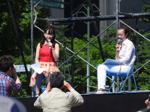 雨宮処凜さん「今の政治はいのちを軽んじる政治。生活保護冬期加算切り下げで月7000円減額になるという、一方で石油が買えなくなるから自衛隊派遣、矛盾している。貧困問題の先に戦争がちらついている」